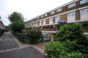 3 bedroom Flat for s...